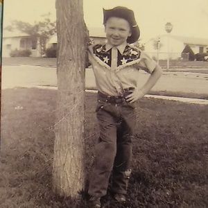 Meet Vintage Posher Mel